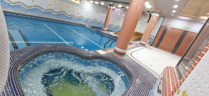 photo_1404-03-12 14.51.51 استخر خانوادگی شفاگلی سرعین