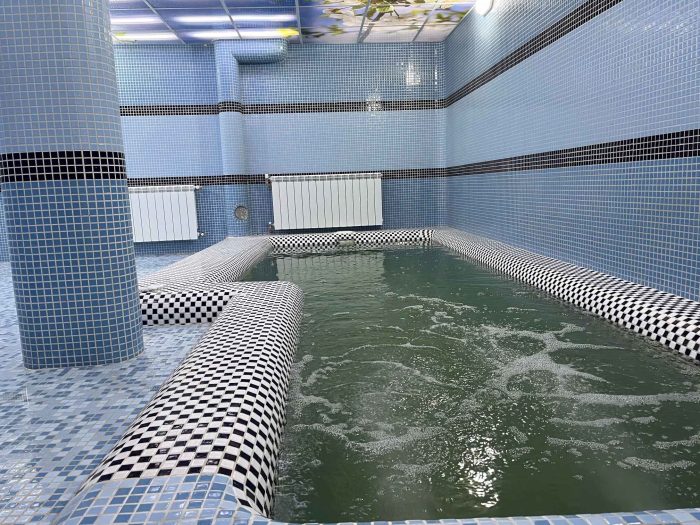 img-1001-1-1 استخر خانوادگی هتل آتالار سرعین