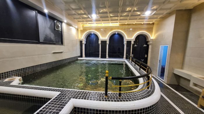 استخر خانوادگی ژنرال سرعین